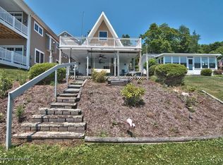 432 Pumpkin Ln, Factoryville, PA 18419