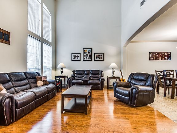 4928-empire-way-irving-tx-High-Res-5.jpg