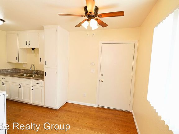 5th image of 1740 N Avenue Unit #O