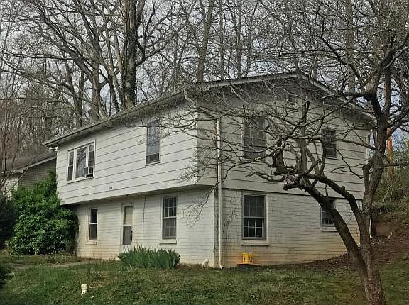 4th image of 2303/230 Abbott Dr