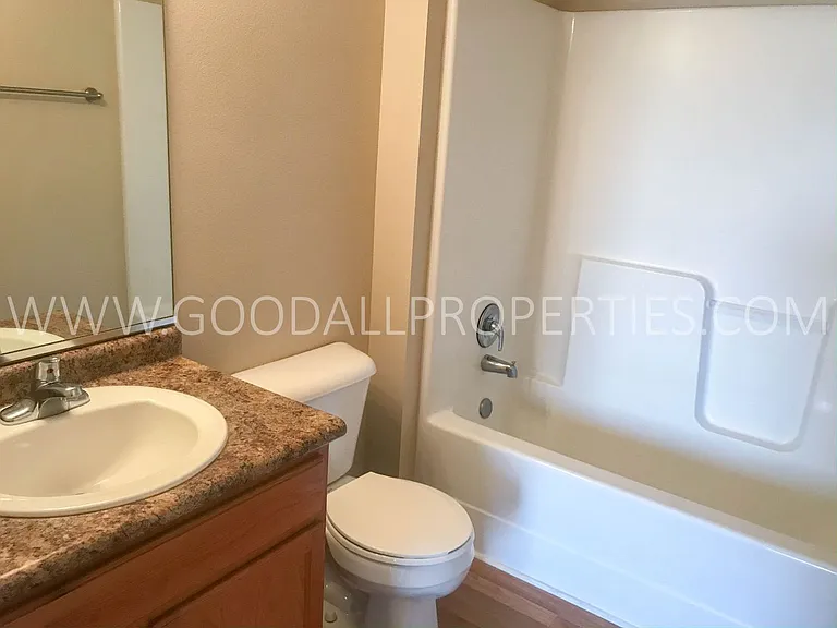 15305 Townsend Ave — Photo 14