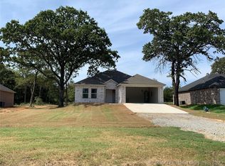 456 Western Hills Dr, Durant, OK 74701