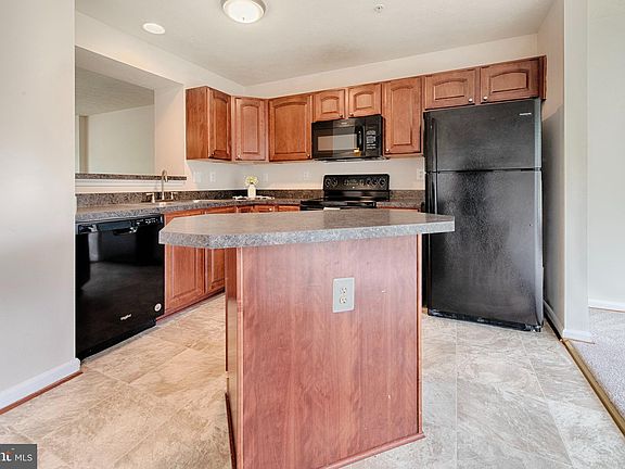 5th image of 4751 Coralberry Ct