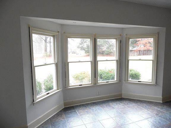 3rd image of 3490 Vaughan Creek Dr