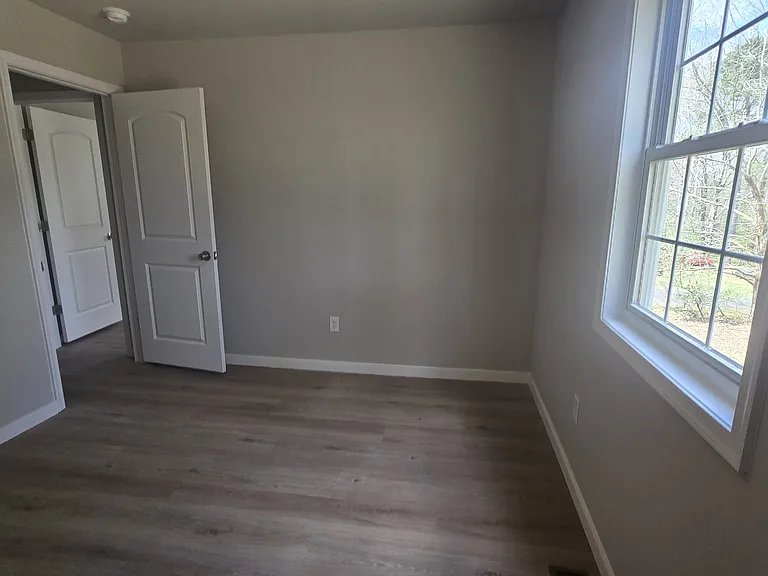 15615 Allen Dr — Photo 12