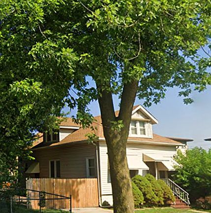 2nd image of 13929 S Edbrooke Ave