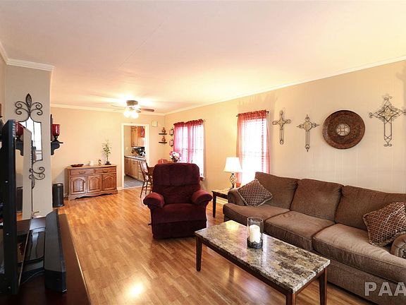 3rd image of 1323 W Margaret Ave