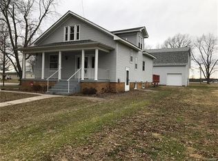519 S Front St, Okawville, IL 62271