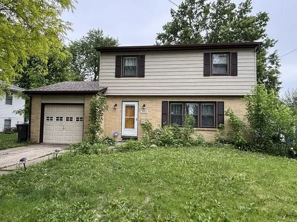 3911 E Tiffin Ave, Des Moines, IA 50317
