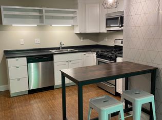 22 7th Ave #7, Lowell, MA 01854