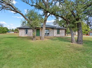 201 Cornstubble Ln, Weatherford, TX 76487