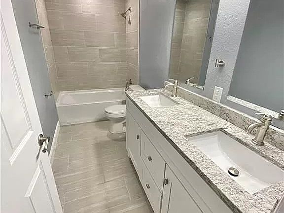 5th image of 8096 Harrisburg Dr