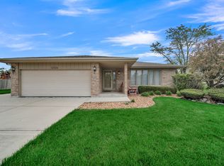 12158 White Pine Trl, Homer Glen, IL 60491