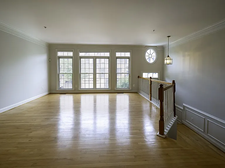 1156 Regal Oak Dr — Photo 10