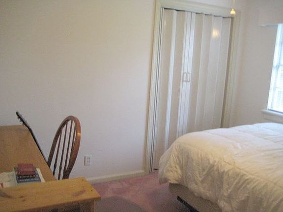 5th image of 1907 Edgewood Ave