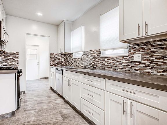 3rd image of 844 S Curson Ave