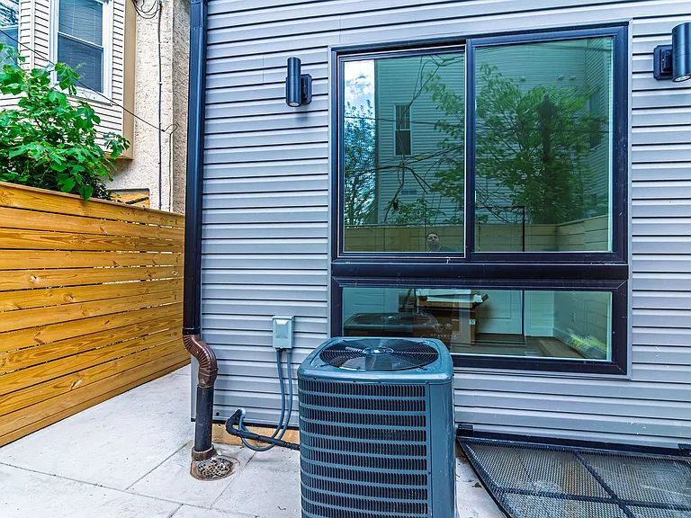 808 N Preston St — Photo 44