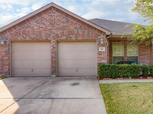 1015 Grimes Dr, Forney, TX 75126