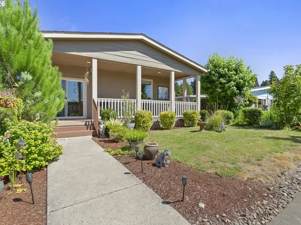 11542 SW Royal Villa Dr, Portland, OR 97224