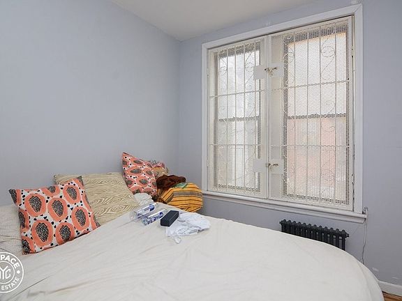 4th image of 1141 Bergen St #2A