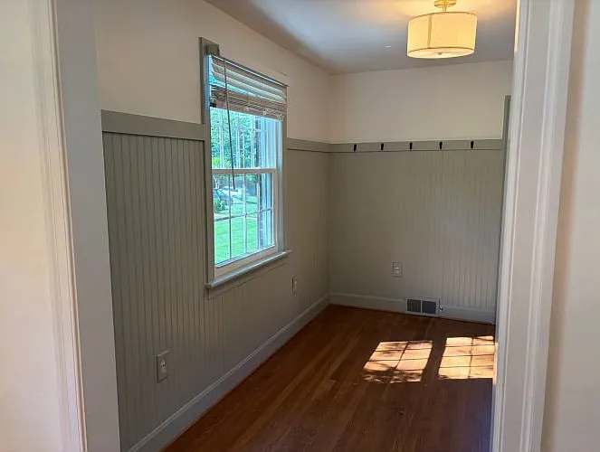 301 Rowland Dr — Photo 22