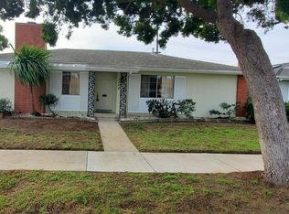 1300 Lodgewood Way, Oxnard, CA 93030