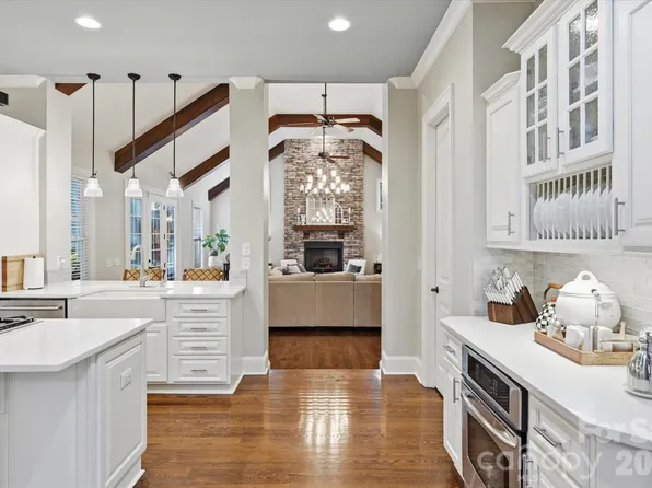 148 E Cold Hollow Farms Dr, Mooresville, NC 28117
