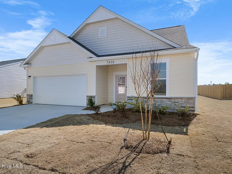 7418 Linda Vista Ln — Photo 2