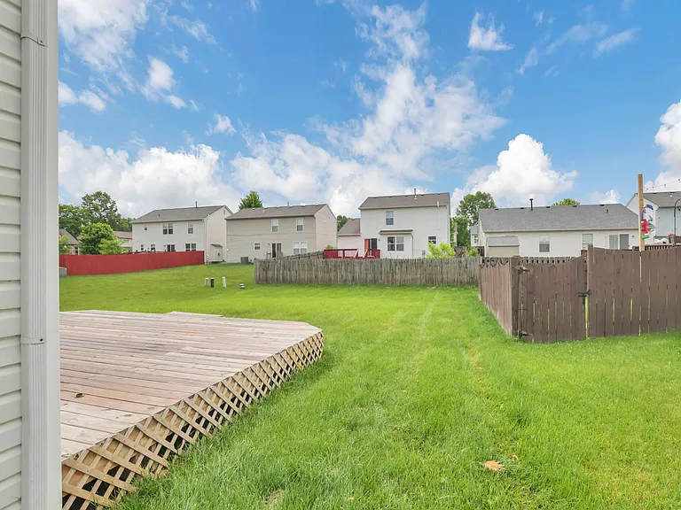 522 Farm Hill Ct — Photo 53