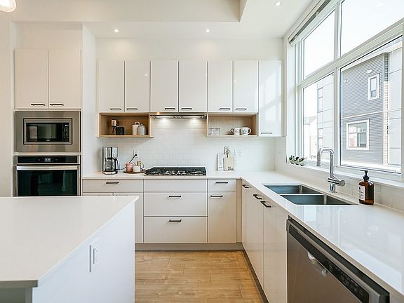 2nd image of 20852 78b Ave #41