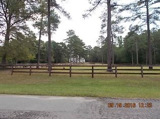 176 Lakewood Dr, Aberdeen, NC 28315