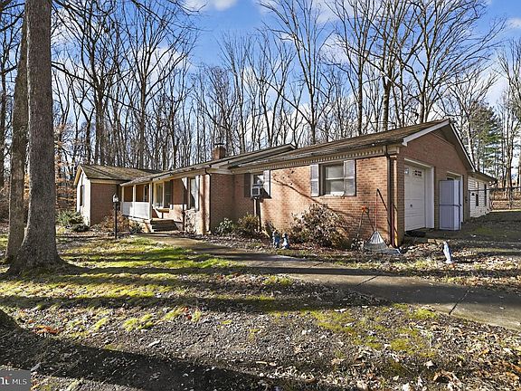 3rd image of 6226 Gwendolyn Dr