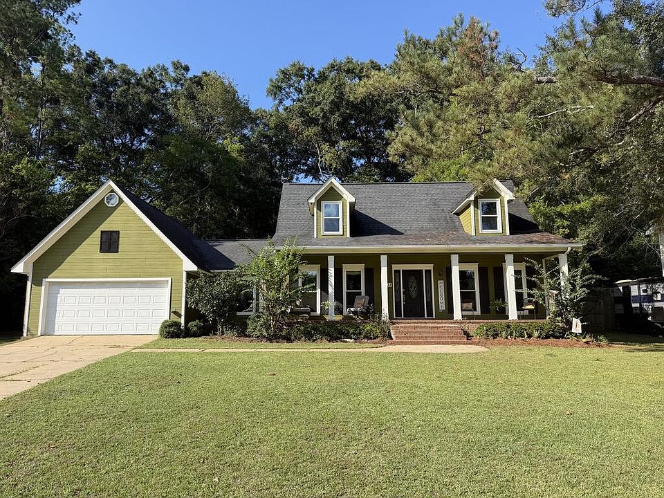 1st image of 131 Waterford Pl