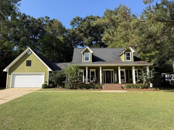 131 Waterford Pl, Dothan, AL 36303