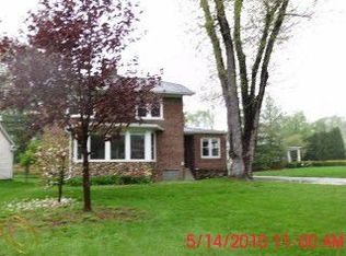 2425 Saint Clair River Dr, Algonac, MI 48001
