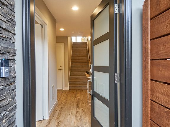 2nd image of 7996 170th Avenue NE
