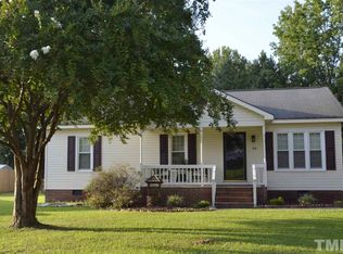 207 Merriman Dr, Selma, NC 27576