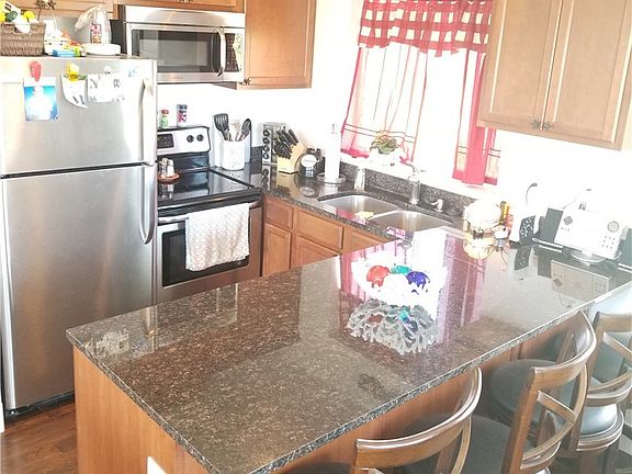 4th image of 1421 & 1423 Ocean Crest Ave SW