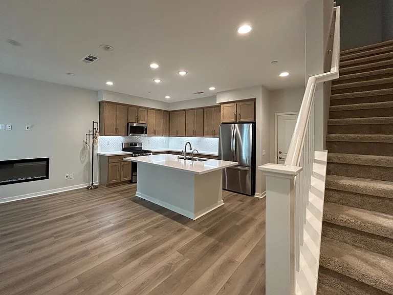 32408 Tannat Dr — Photo 3