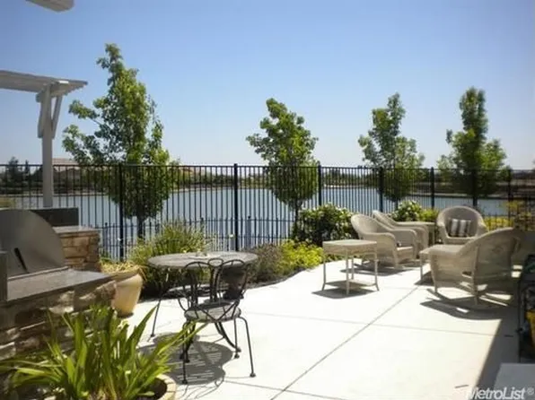 9 Calatabiano Pl, Sacramento, CA 95834