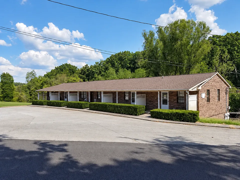 714 Henry Ln #B