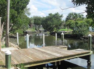 14737 W Bear Creek Ln, Crystal River, FL 34429