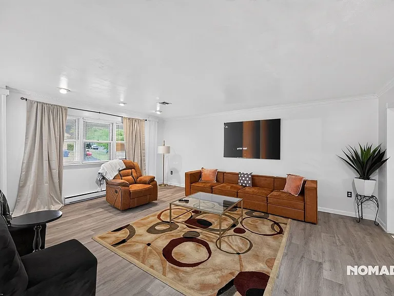 3131 Andrea Ave — Photo 3