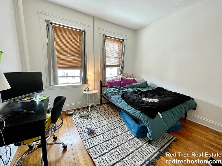 1564 Commonwealth Ave — Photo 5