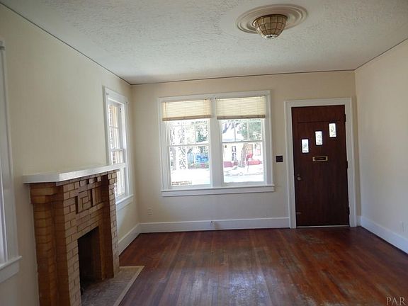 3rd image of 2323 N 17th Ave