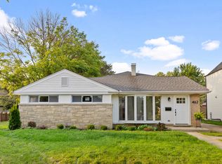462 N Highland Ave, Elmhurst, IL 60126