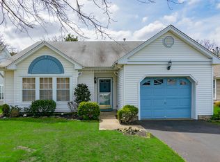 37 Molly Ln, Brick, NJ