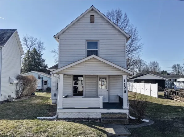 1126 Sherman Ave NW, New Philadelphia, OH 44663