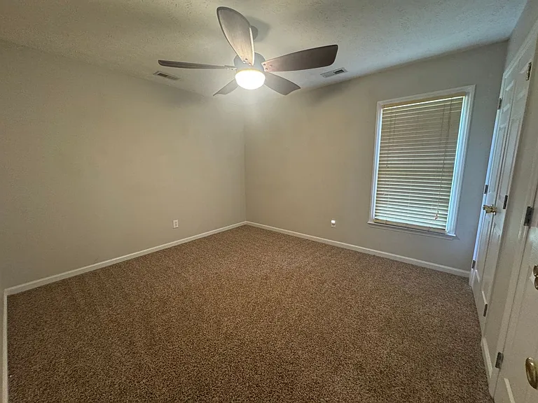 5870 McDonald Rd — Photo 27