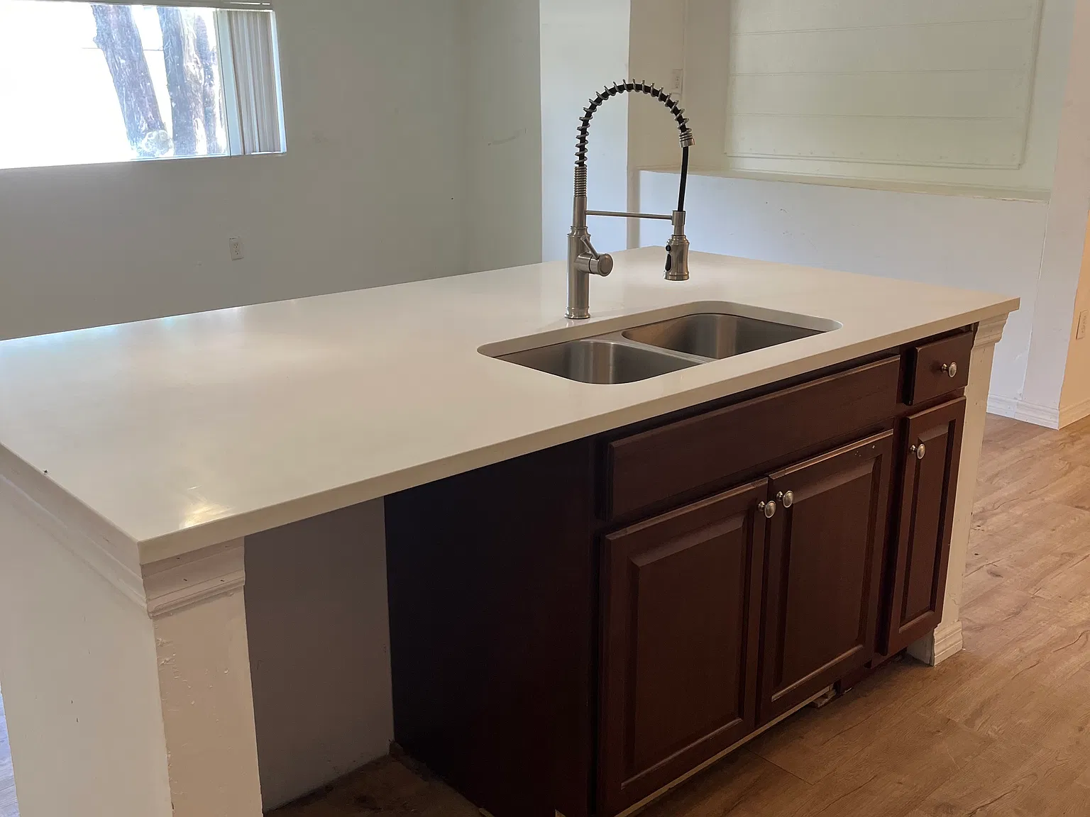 2 bed, 925 sqft, $1,400 — Photo 1